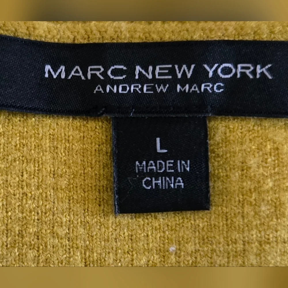 Marc New York Andrew Marc Pullover Sweater Sz Large Gold Black White Euc LS - Picture 4 of 8